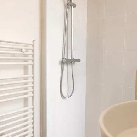 Spring - Centre-ville - Gare - Spacieux - Netflix